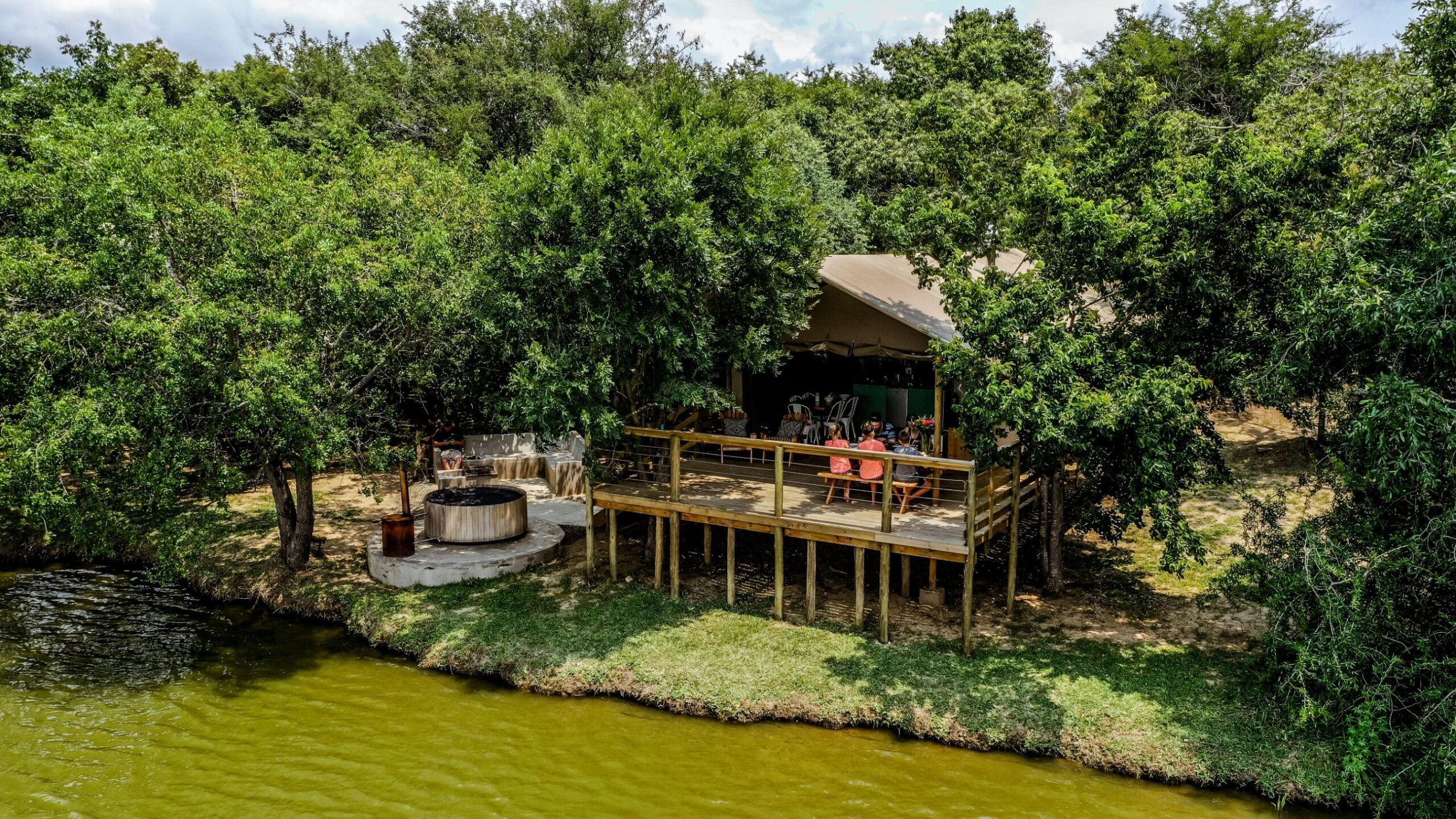 Hello Hoedspruit! Your AfriCamps safari grows to three locations